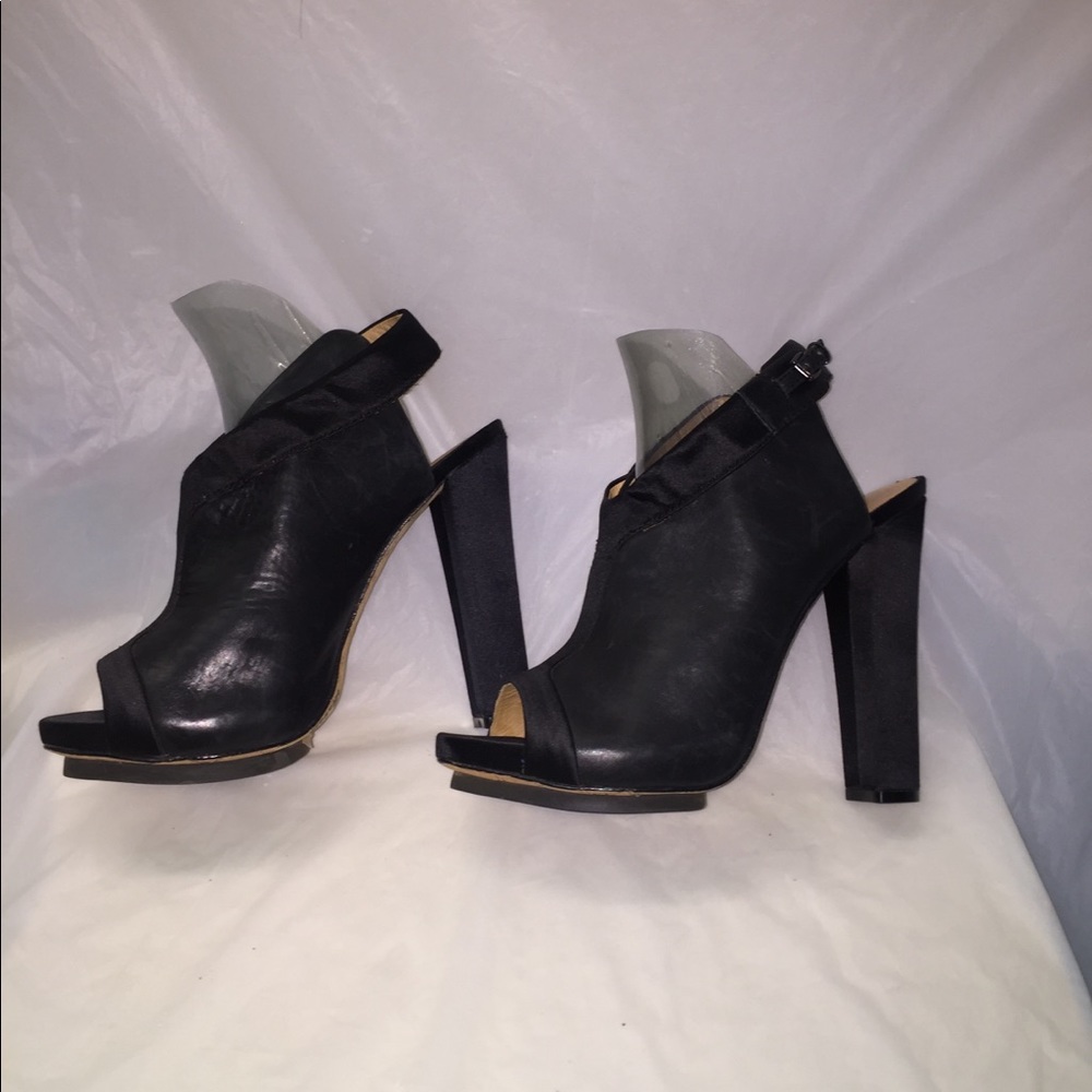 L.A.M.B by Gwen Stefani Leather Heels - Picture 2 of 7